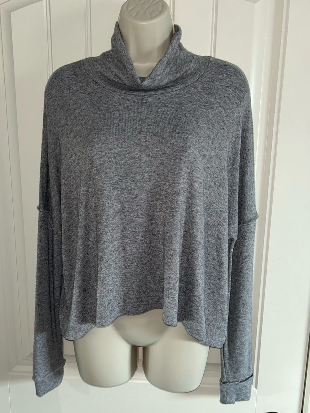 NWT Self Contrast Cozy Grey Turtleneck Pullover Sz S sooo SOFT 🧸